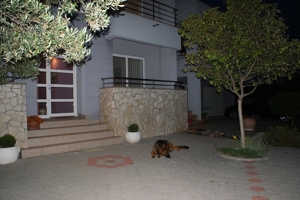 Apartmani Ukalovic Zadar Bagian luar foto