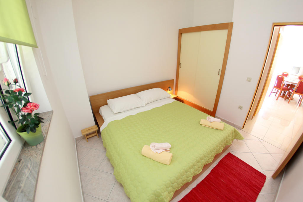 Apartmani Ukalovic Zadar Ruang foto