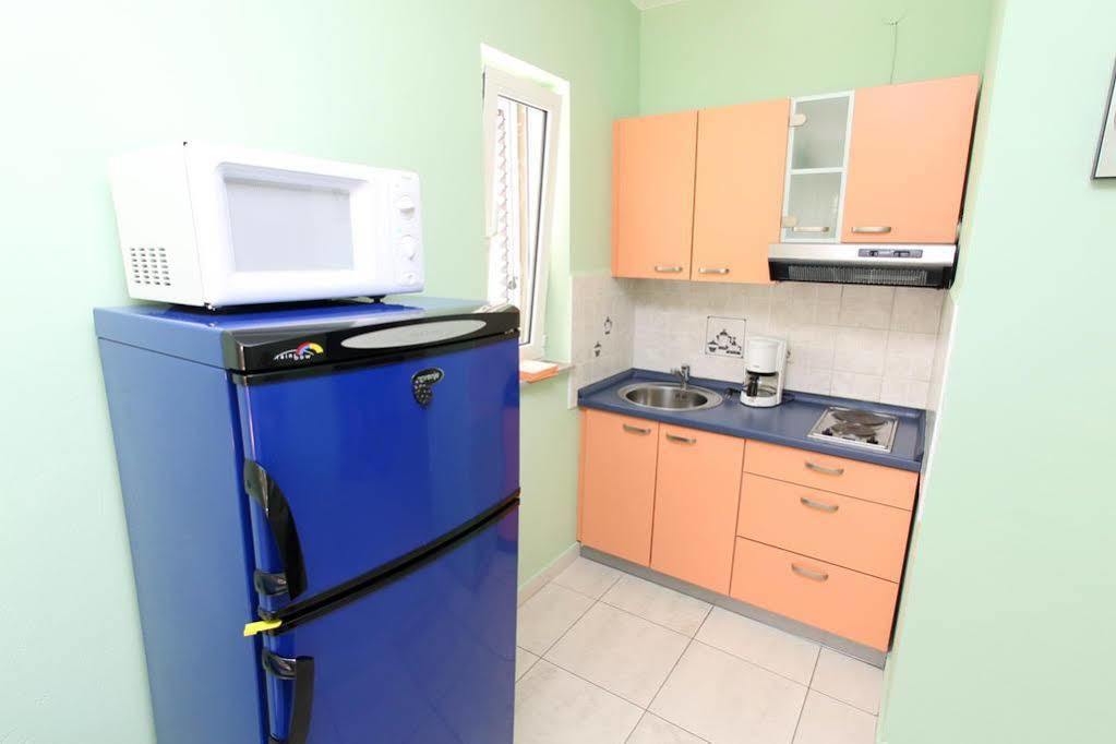 Apartmani Ukalovic Zadar Bagian luar foto